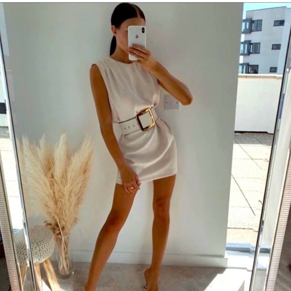 Blogger’s Favorite Zara White Shoulder Pad Mini Dress [NWT]